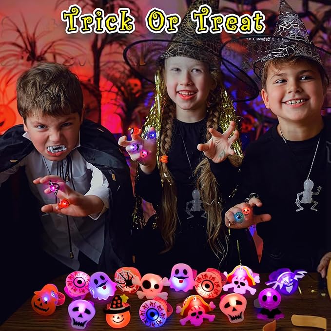 🔥🎃50 Pieces Each Box‼️✨LED Light Halloween Glowing Ring 💍| Flashing Light‑Up Party Favor for Halloween Night👻