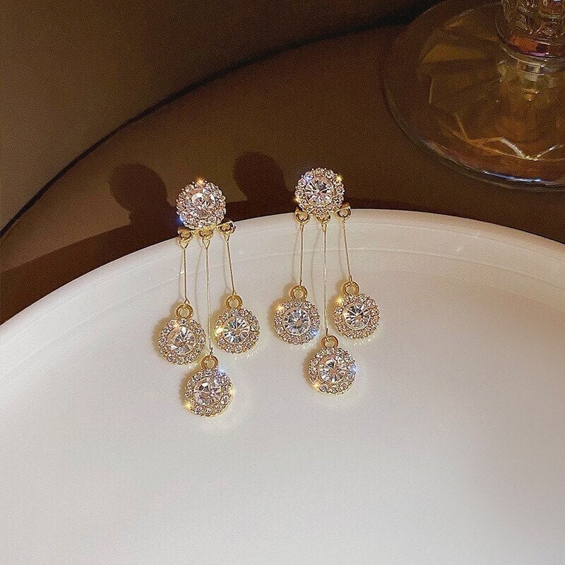 ✨Zircon Round Petal Earrings🎀
