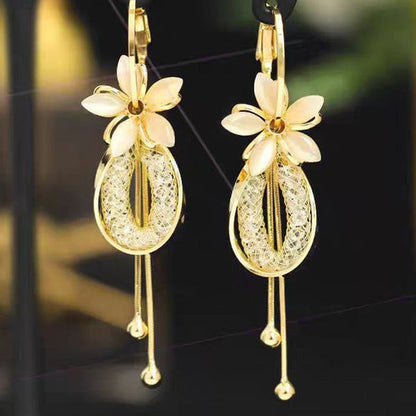 📢📢39% OFF !! ⏰Elegant Flower Tassel Dangle Earrings